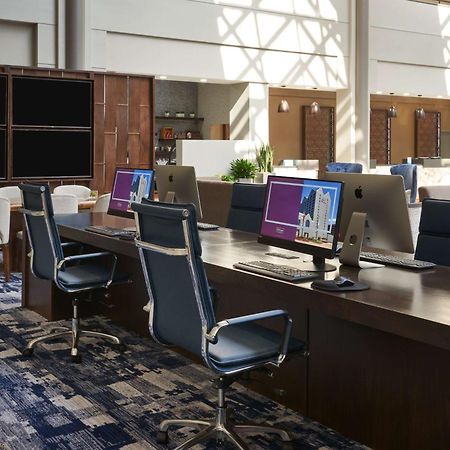 Hilton Houston North Hotel Ngoại thất bức ảnh