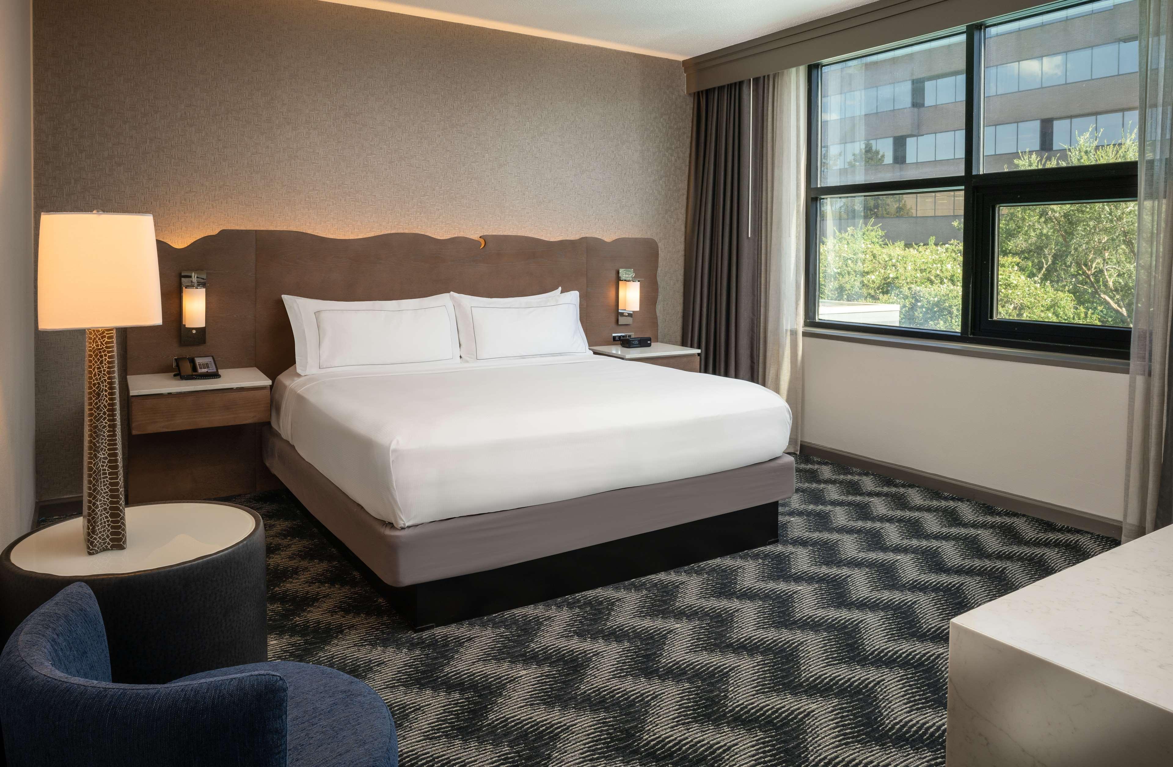 Hilton Houston North Hotel Ngoại thất bức ảnh
