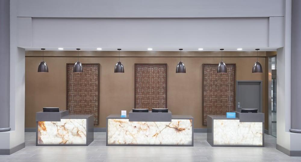 Hilton Houston North Hotel Ngoại thất bức ảnh