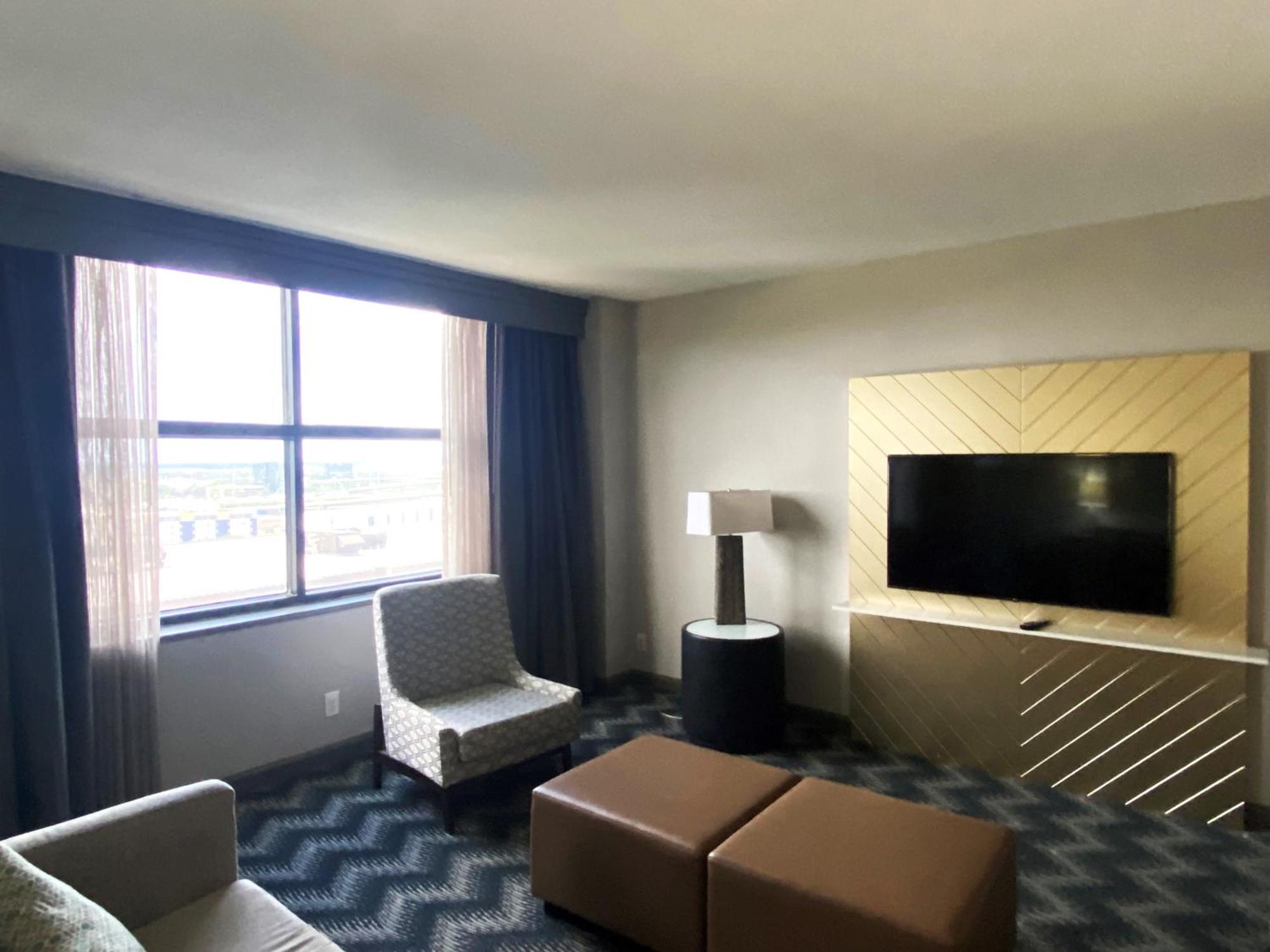 Hilton Houston North Hotel Ngoại thất bức ảnh