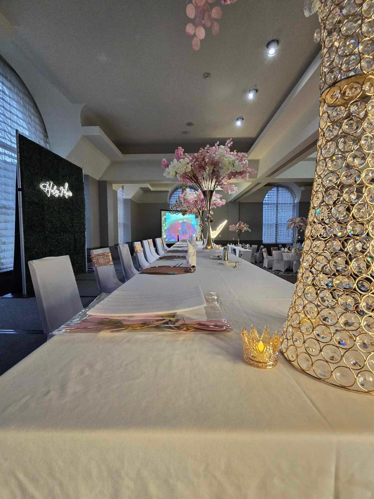 Hilton Houston North Hotel Ngoại thất bức ảnh